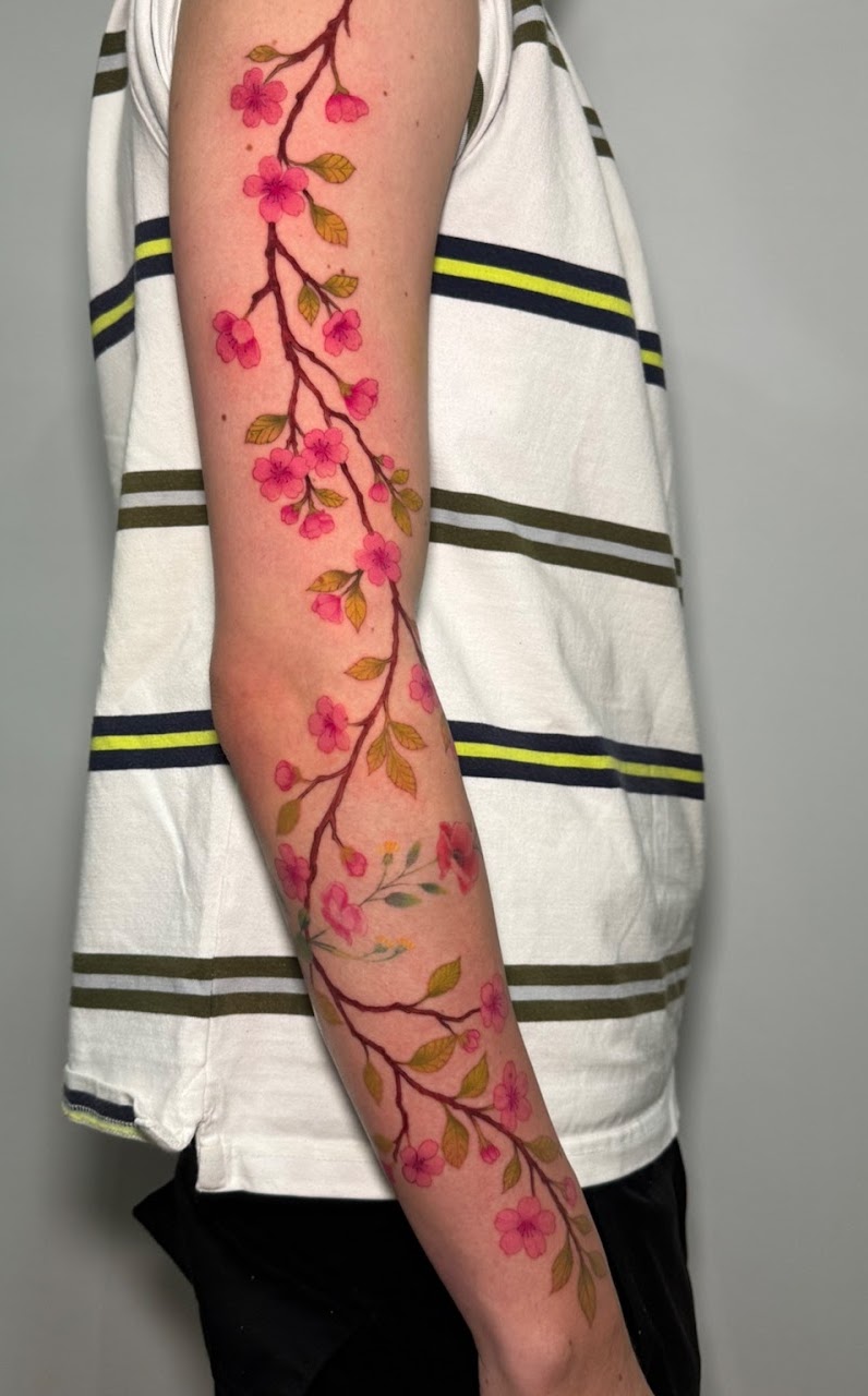 Full color sakura sleeve tattoo by Caos Art Tattoo Santiago